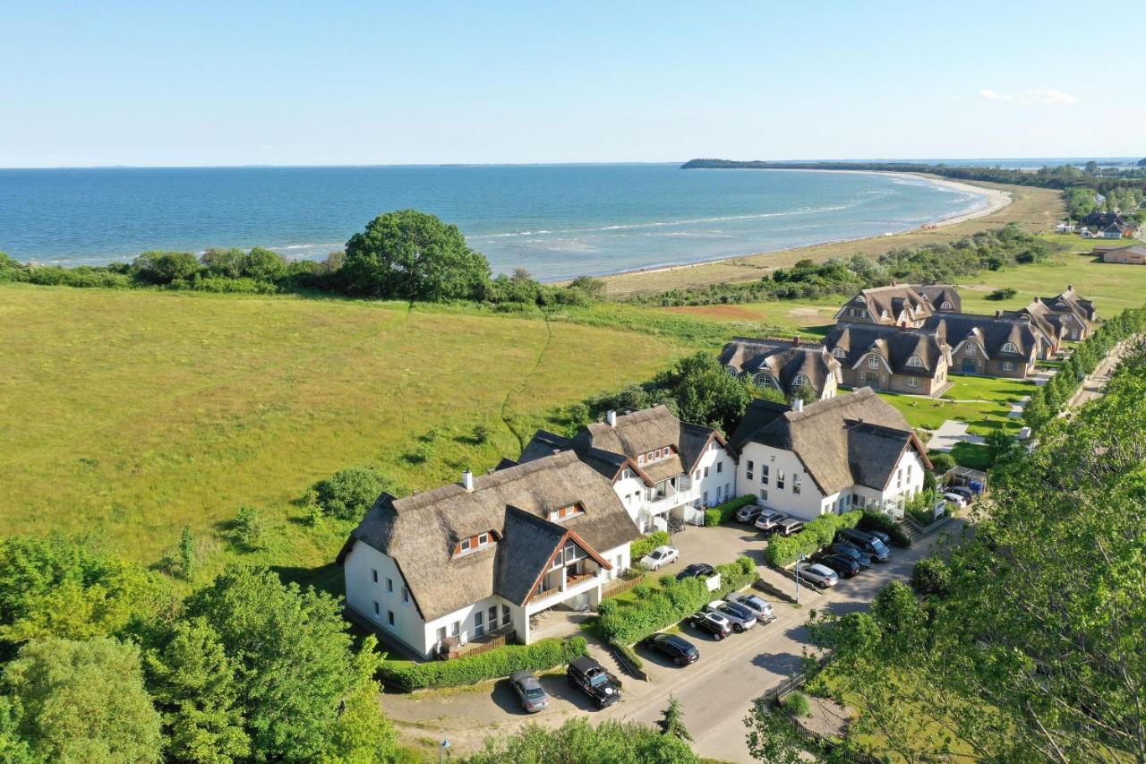 Strandnah Mit Terrasse, Gratis Nutzung Vom Ahoi Erlebnisbad Und Sauna In Sellin - Strandhaus Moenchgut Fewo06 Lobbe Exterior foto