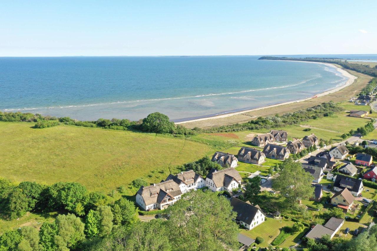 Strandnah Mit Terrasse, Gratis Nutzung Vom Ahoi Erlebnisbad Und Sauna In Sellin - Strandhaus Moenchgut Fewo06 Lobbe Exterior foto